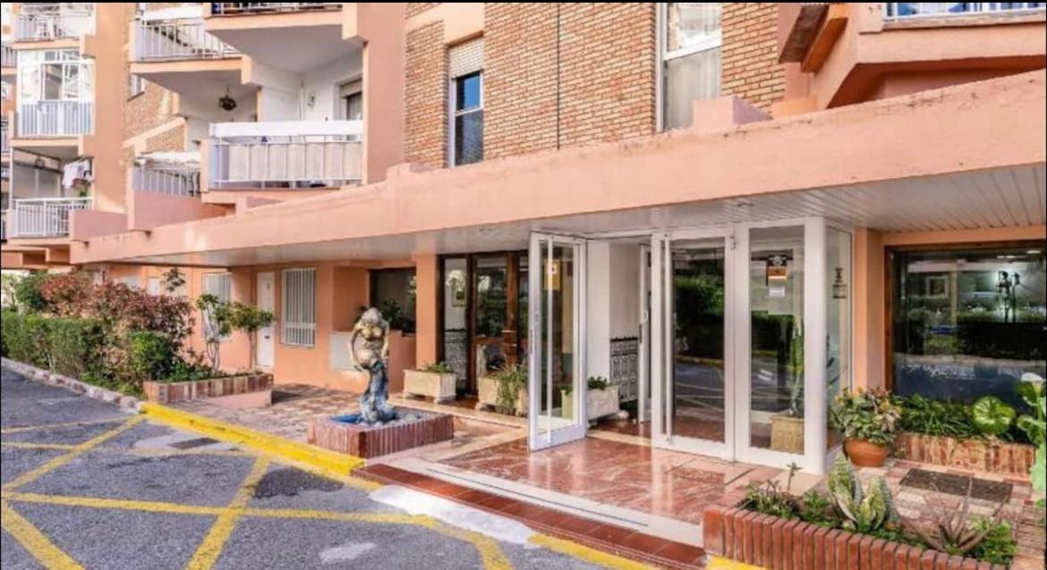 Piso Centrico En Calle Luis Vives 1, Бенальмадена Екстер'єр фото
